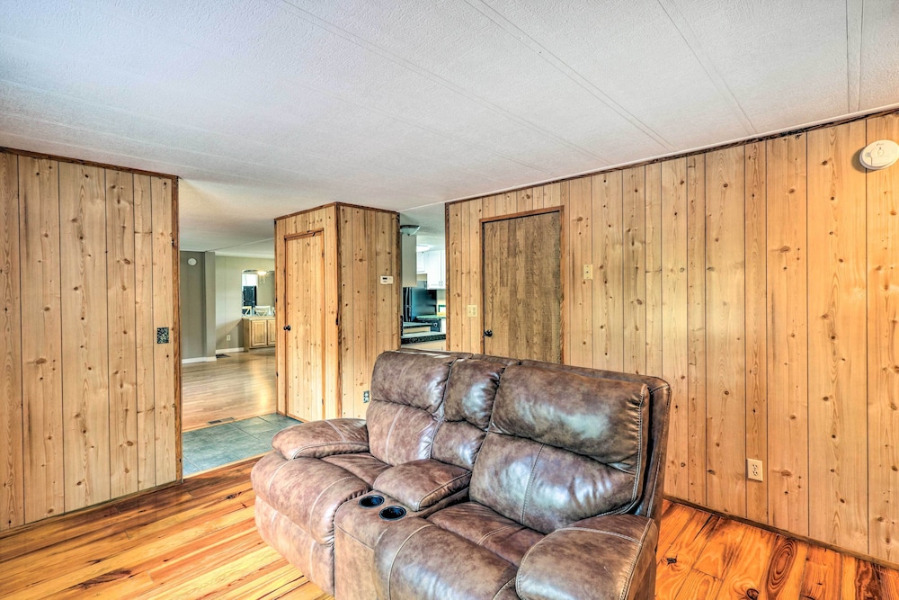 Suwannee Riverfront Home: Grill, Near Springs - Property Image 20