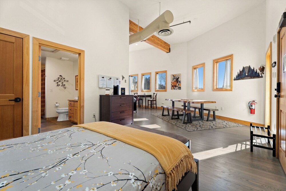 City 1BR Mtn-view Rocky Mountain National Park