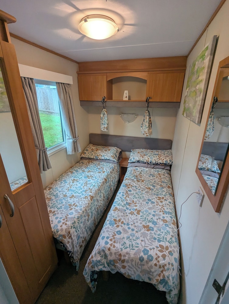 Free Ferry on 7 Days Bookings Jul/aug