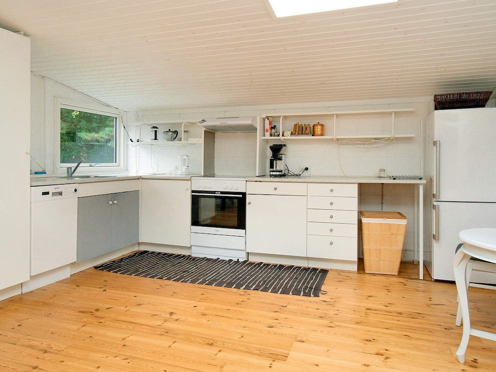 6 Person Holiday Home in Follenslev view 3