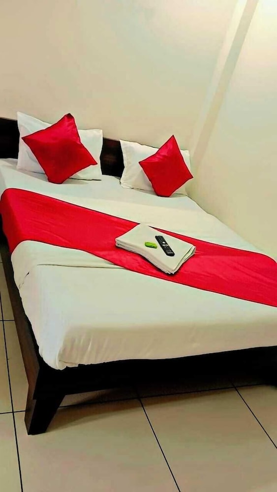 Hotel The Grand Avanti
