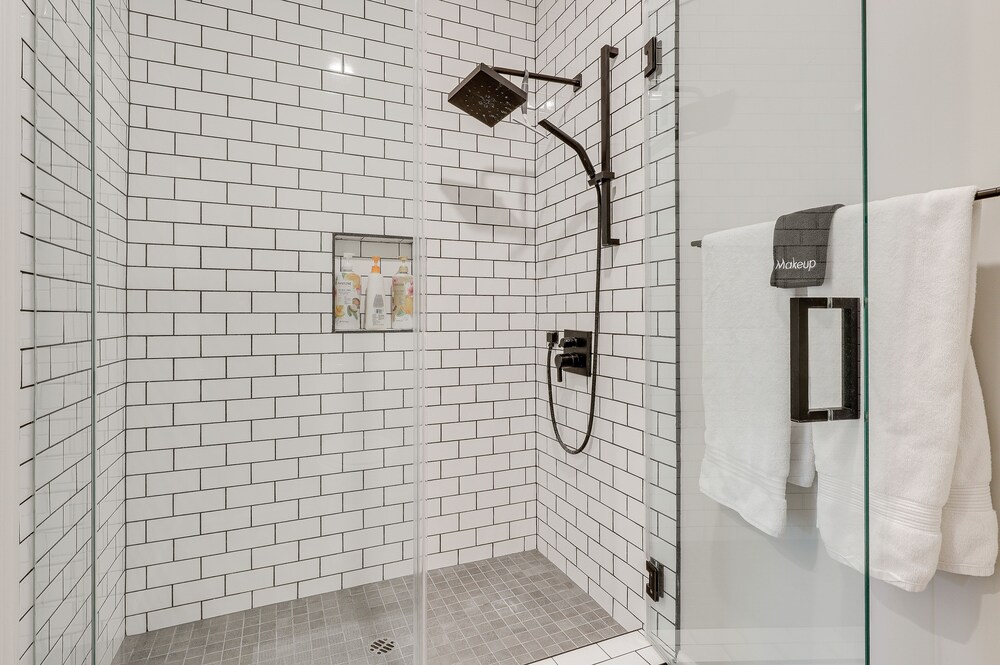 Modern Santa Rosa Retreat - Close to Wineries! view 5