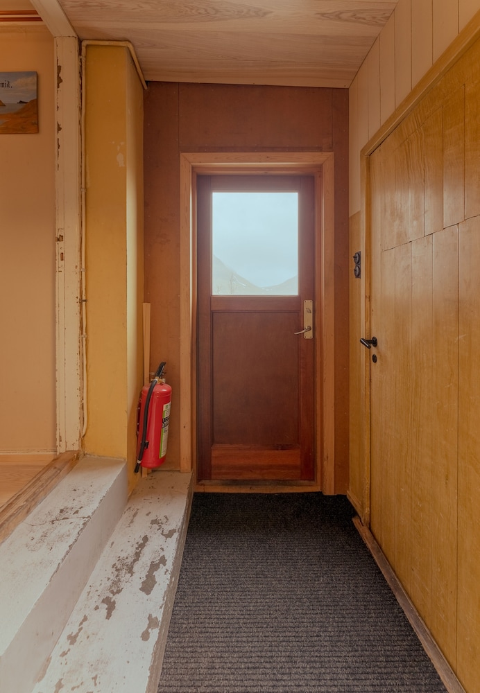 Charming 3 Bedroom House In A Peaceful Village view 2