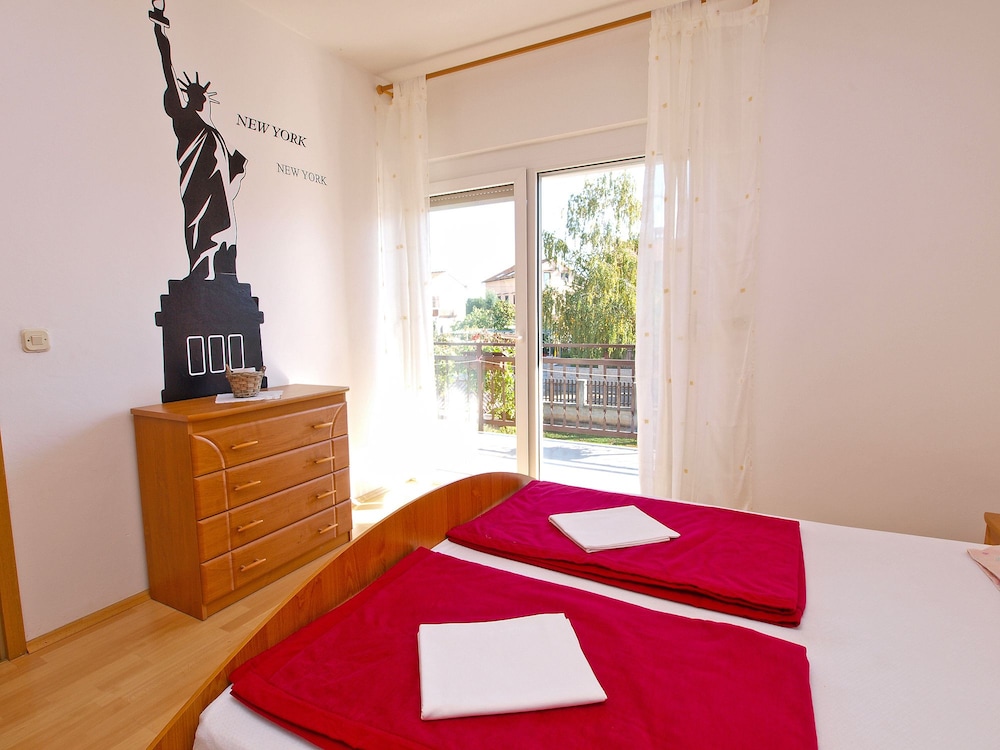 Apartments Silvia 143