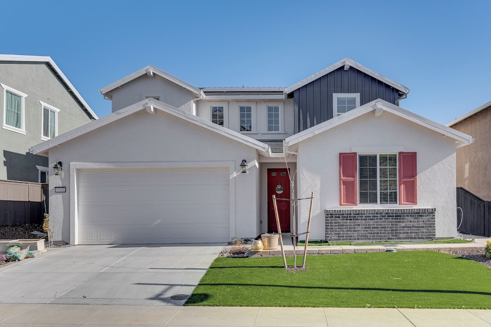 7 Mi to Folsom Lake: Sacramento Area Apartment