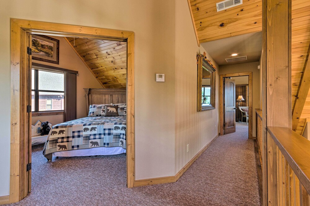 Franklin Cabin in Nantahala National Forest! view 5