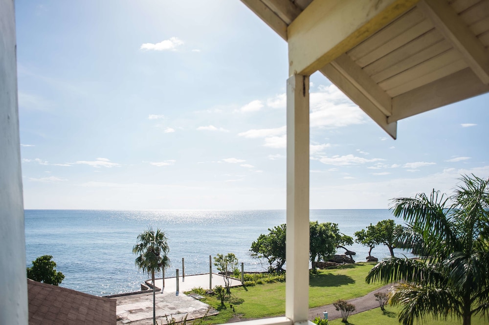 Beach Studio  at Point Village Resort