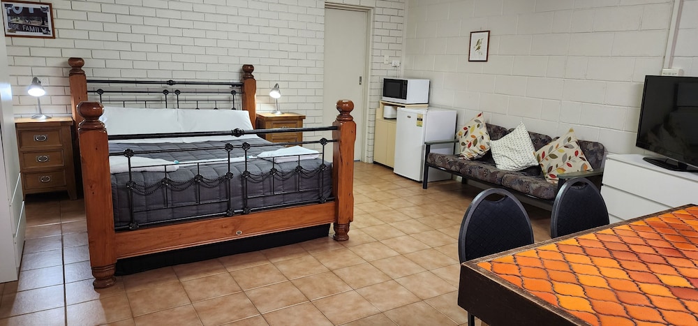 Warrumbungles Mountain Motel