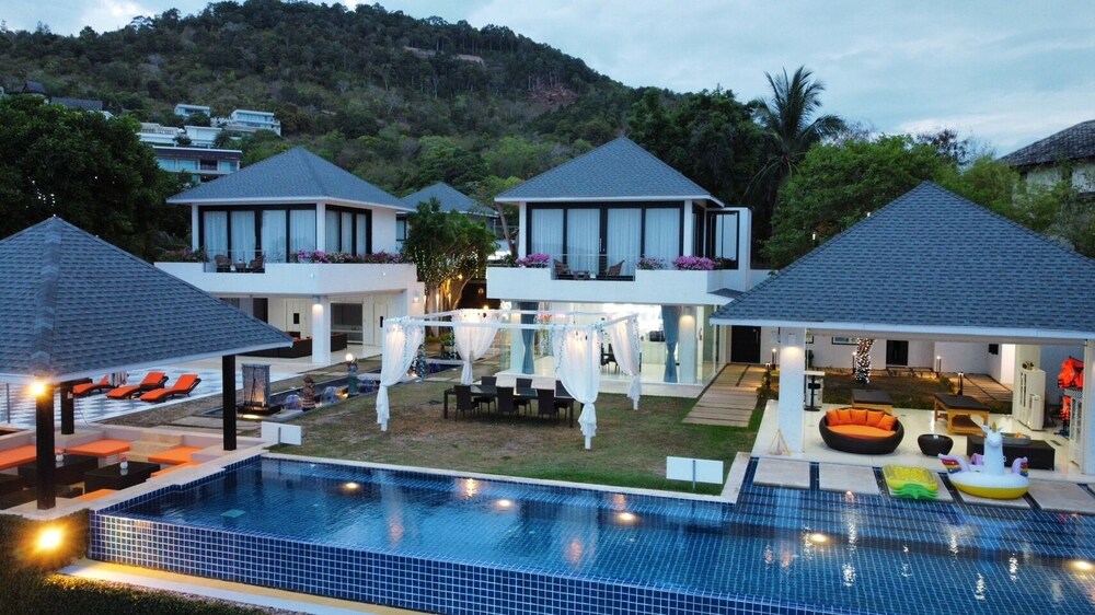Bluemango Pool Villa & Resort Koh Samui view 4