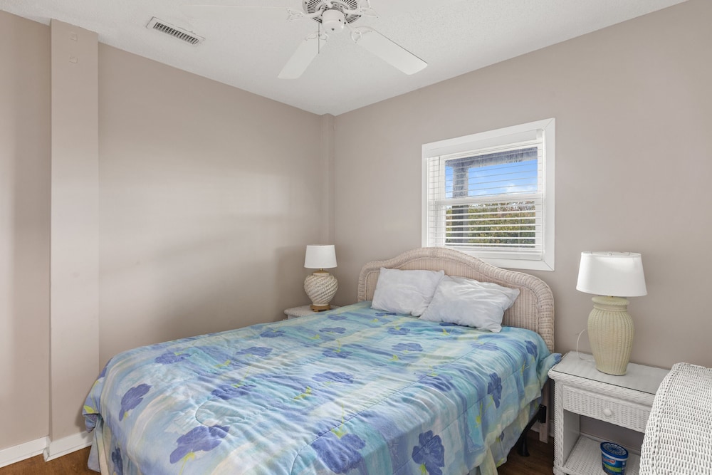 Renegade by Topsail Realty