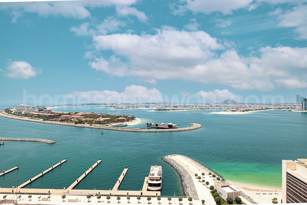 Homesgetaway-SunriseBay Emaar Beach ront