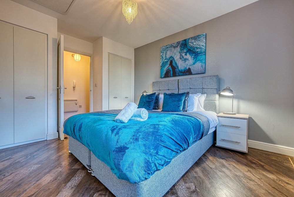 Blue Cedar 2 Bed & 2 Bath Apartment view 2