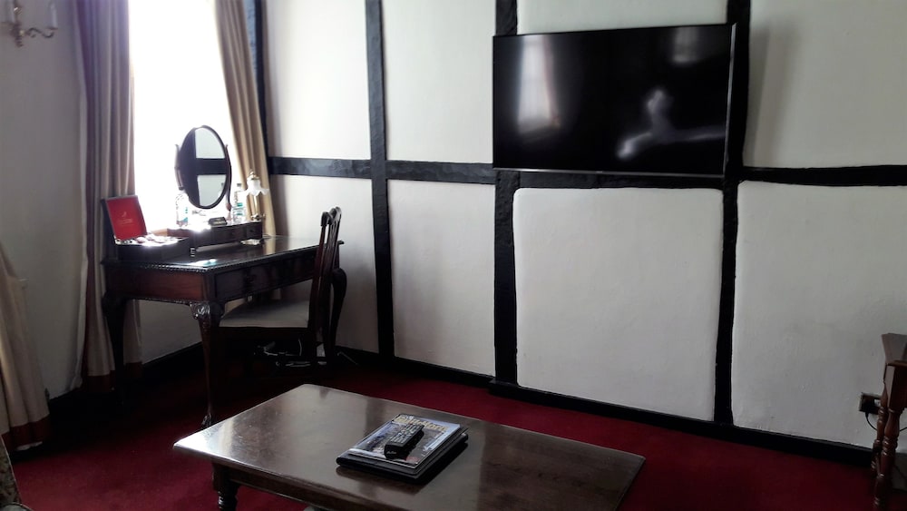 Guildford Vacations - Angel Hotel - Property Image 40