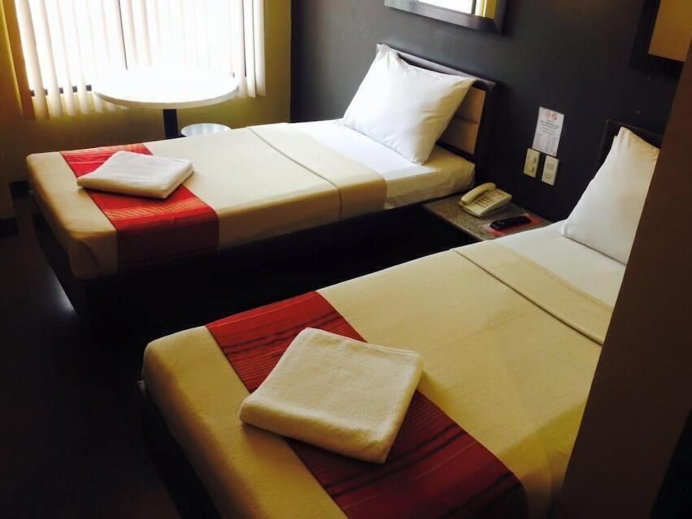 Cebu Vacations - Express Inn - Cebu Hotel - Property Image 31