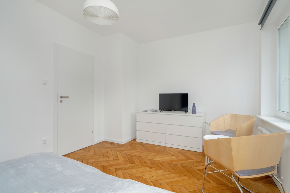 Rycerska Apartment Parking by Renters