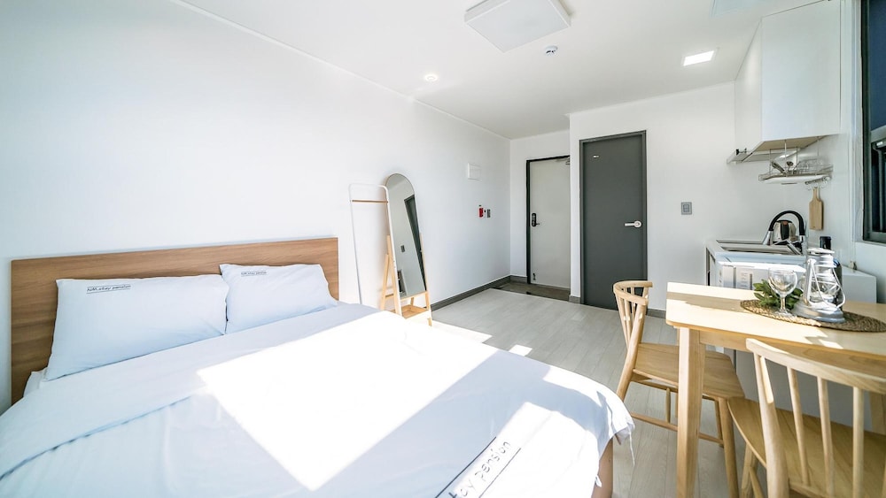 hotel room