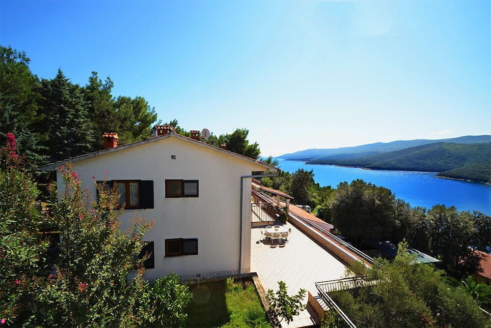 House Adrijana