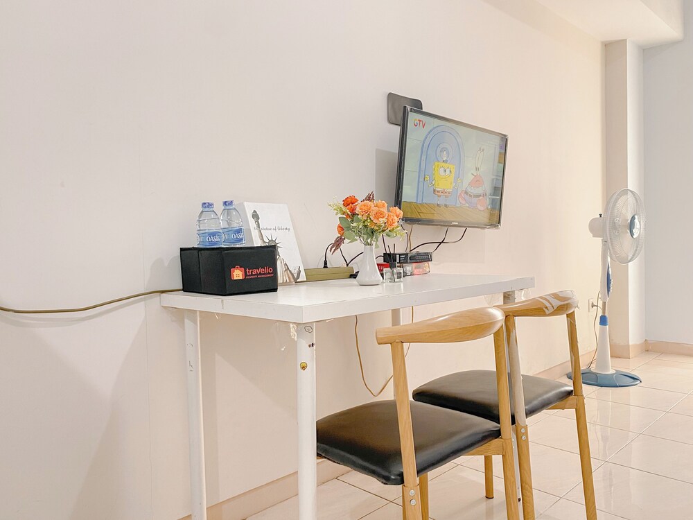 Comfort Living 2Br Springlake Summarecon Bekasi Apartment
