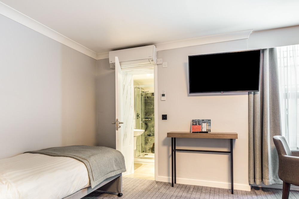 The Princes Square Hotel