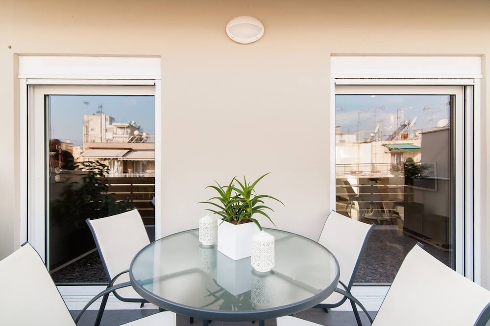 Ma Maison Penthouse No1 Acropolis View 315 Mbps