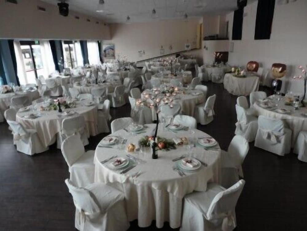 meeting & event spaces