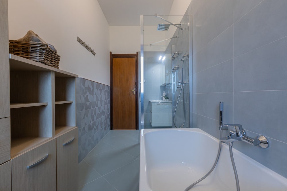 Adriano Apartment by Wonderful Italy