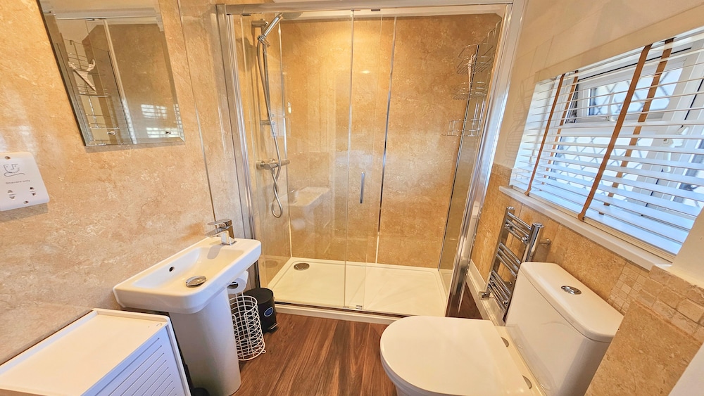 Dove Cott Sleeps 4 Central Location