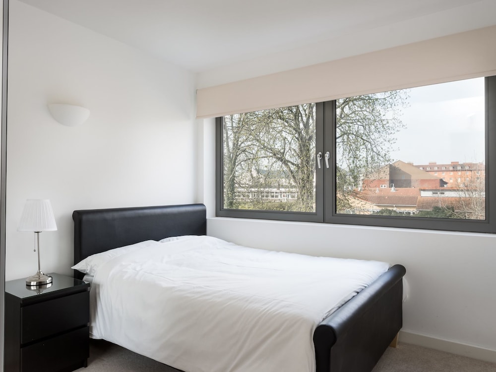 Luxury 2 Bed Apartment