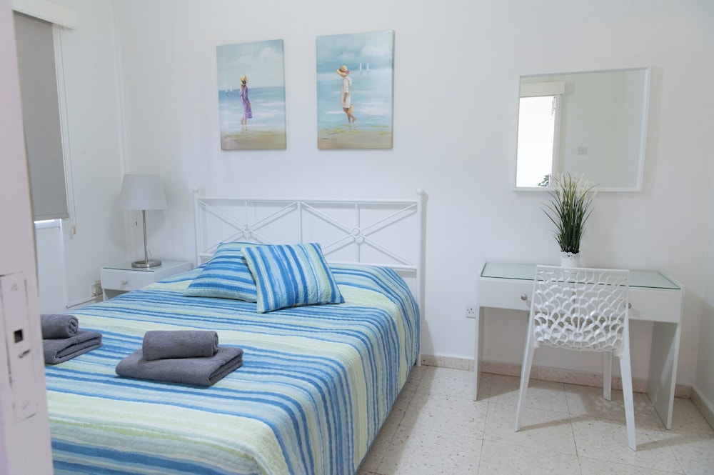 Themis Apartments