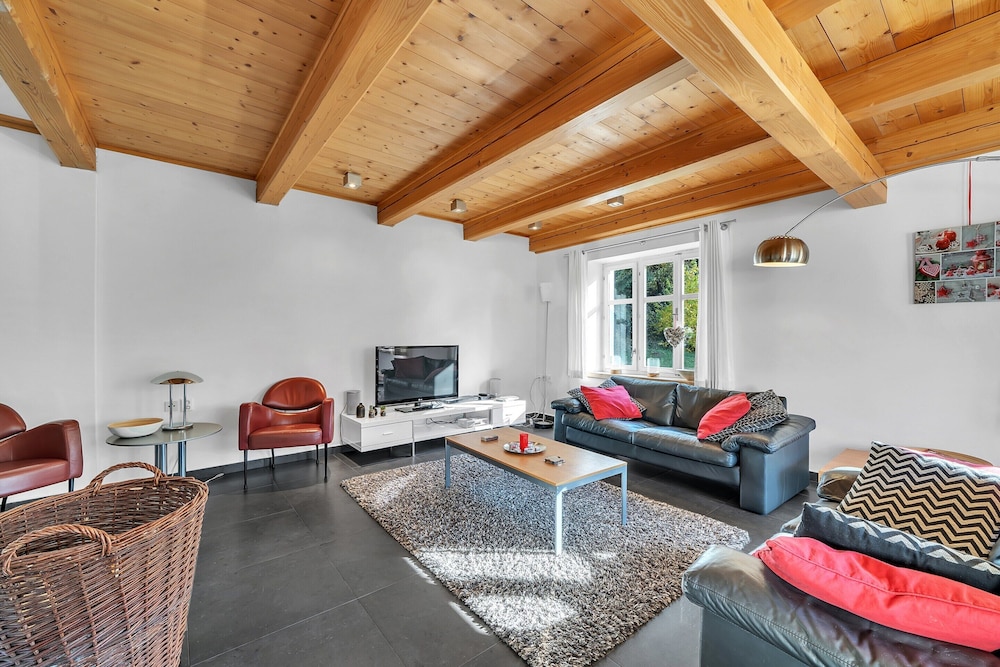 Villa in Mlade Buky Near Giant Mountains