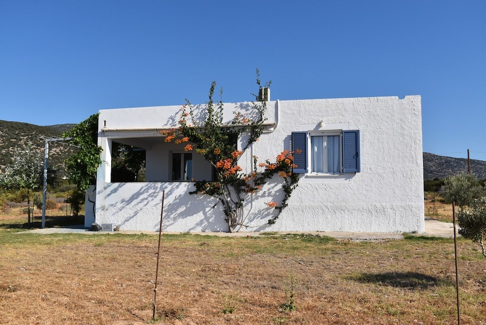 Marathitis Cottage House - Aegean sea View