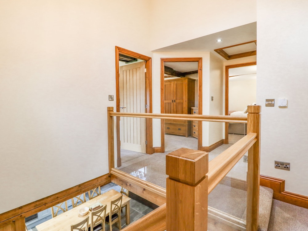 Orcaber Farmhouse