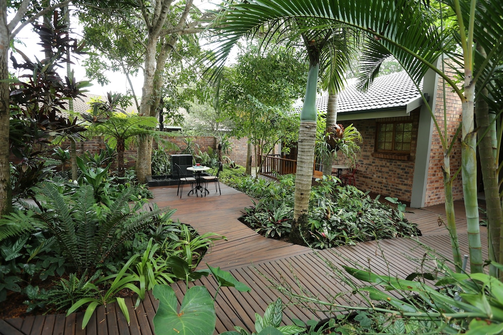 Rhino Coast Guest House