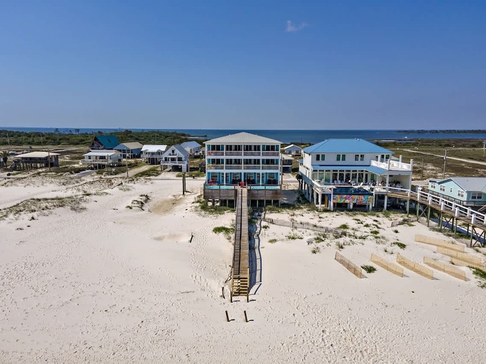 Beachfront 9bed Easybreezy East