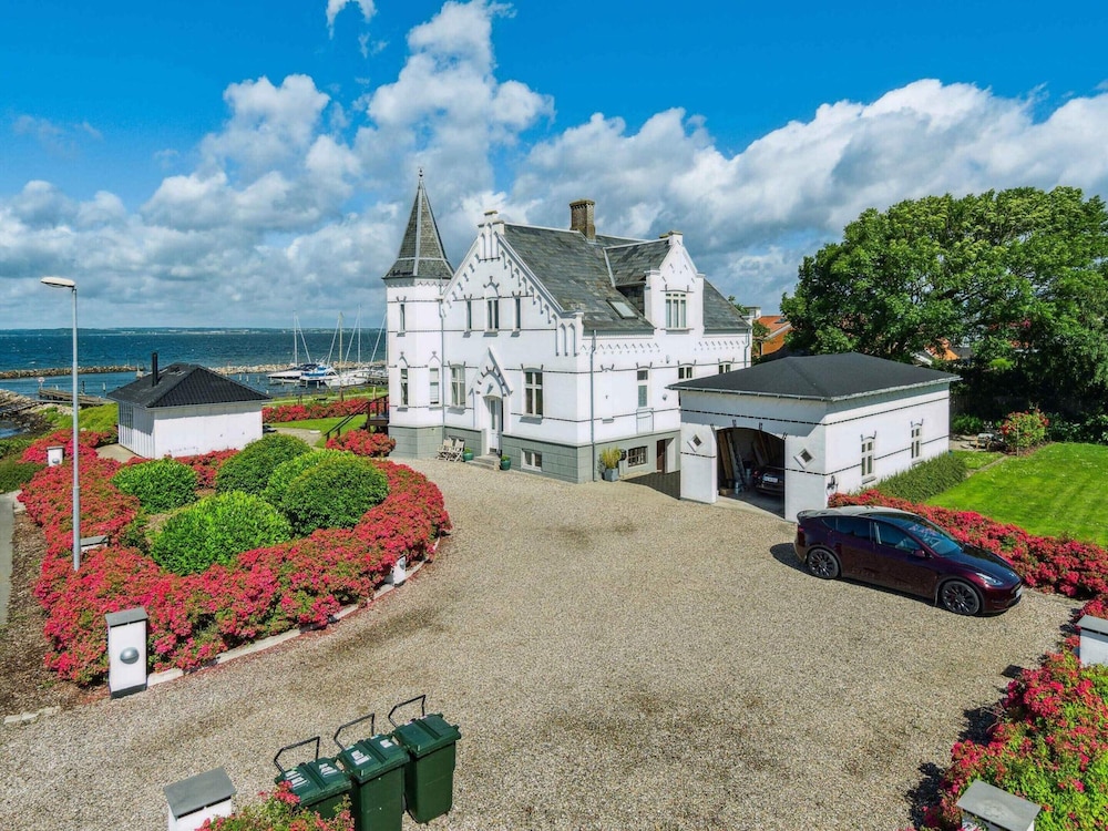 5 Star Holiday Home in Tranekaer
