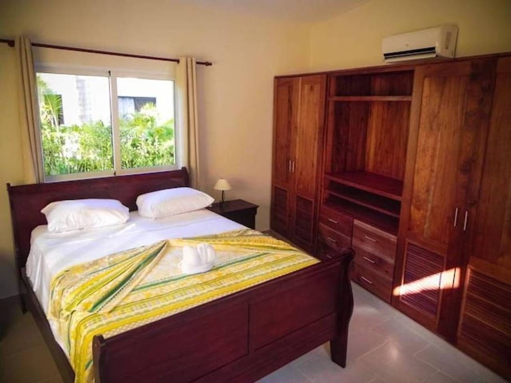 Quiet, Private 2 Bedroom Villa a few Minutes From Downtown Sosua Town and Beach view 4