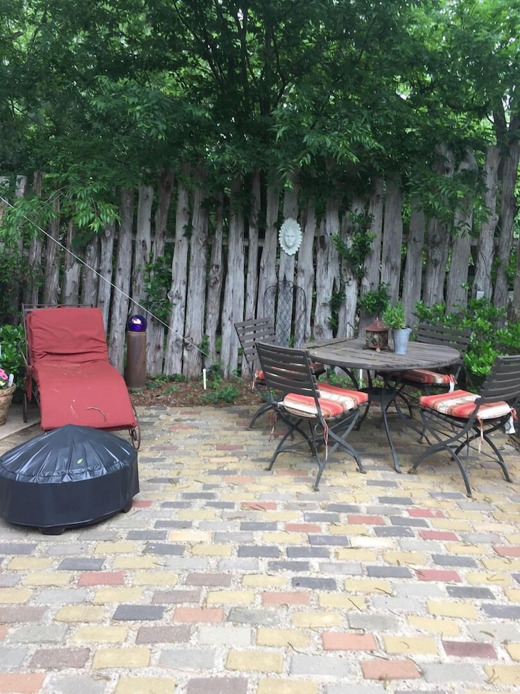 Fig Tree Manor