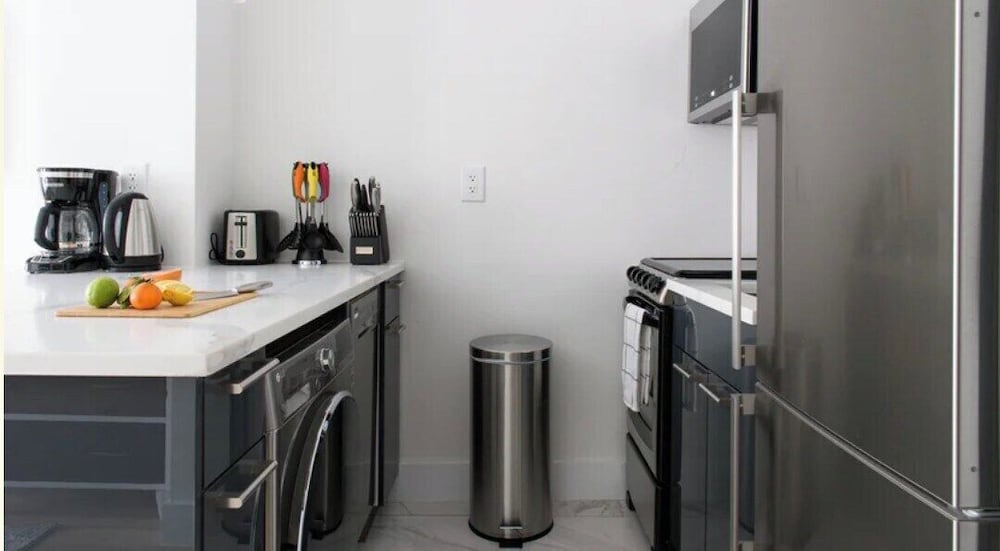 1597 New York Apt