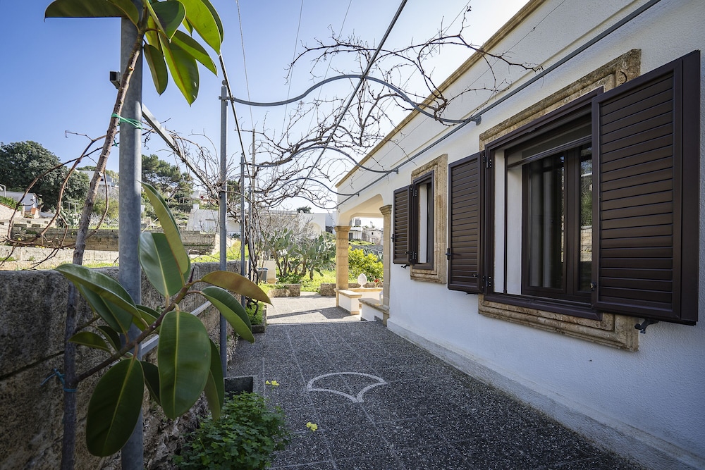 Villino Asteria With Garden Near the sea