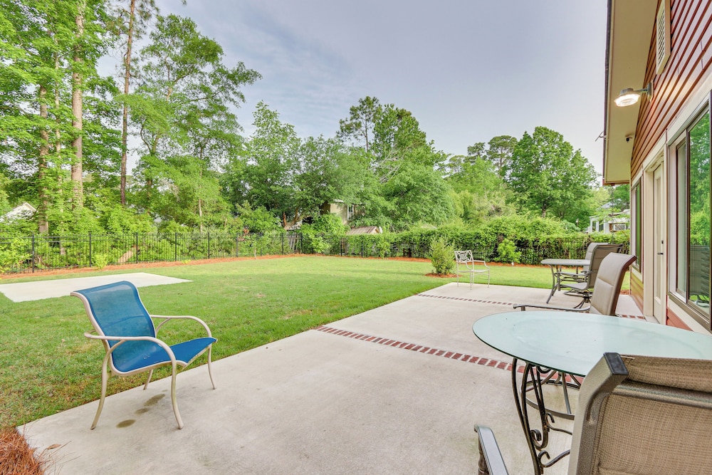 Charming Bluffton Vacation Home w/ Yard! view 5