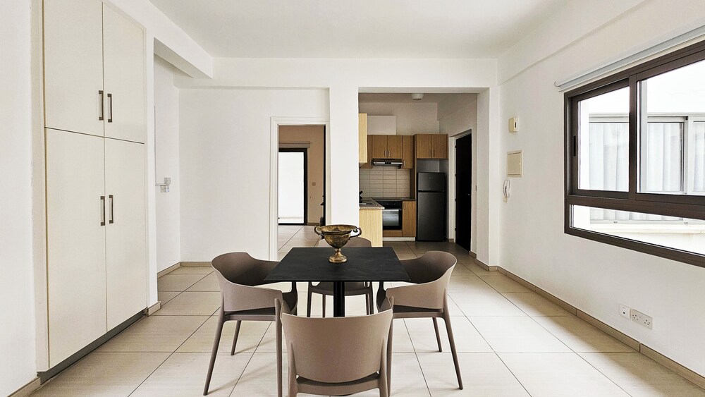 Phaedrus Living Ledras Residences 102