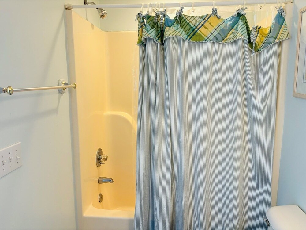 Seascape - 3 Br Home