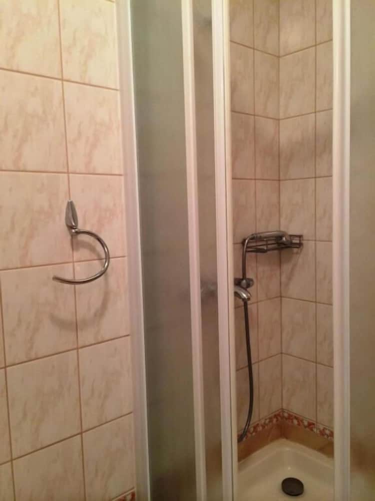 Apartmaji Pod macesnovo streho