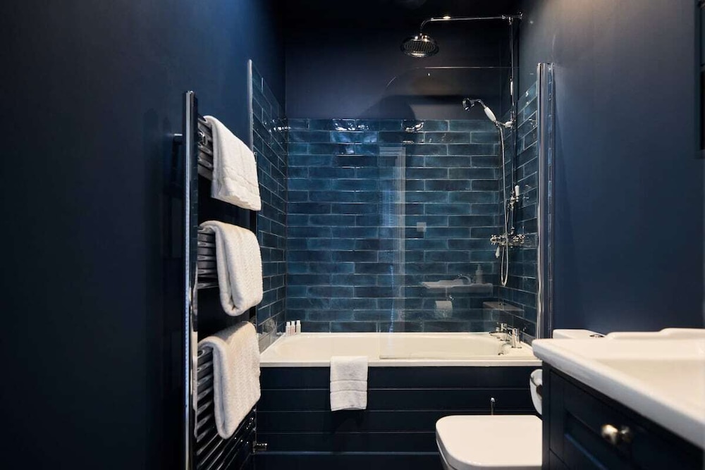The Earl's Court Hideout - Lovely 4bdr House With Garden