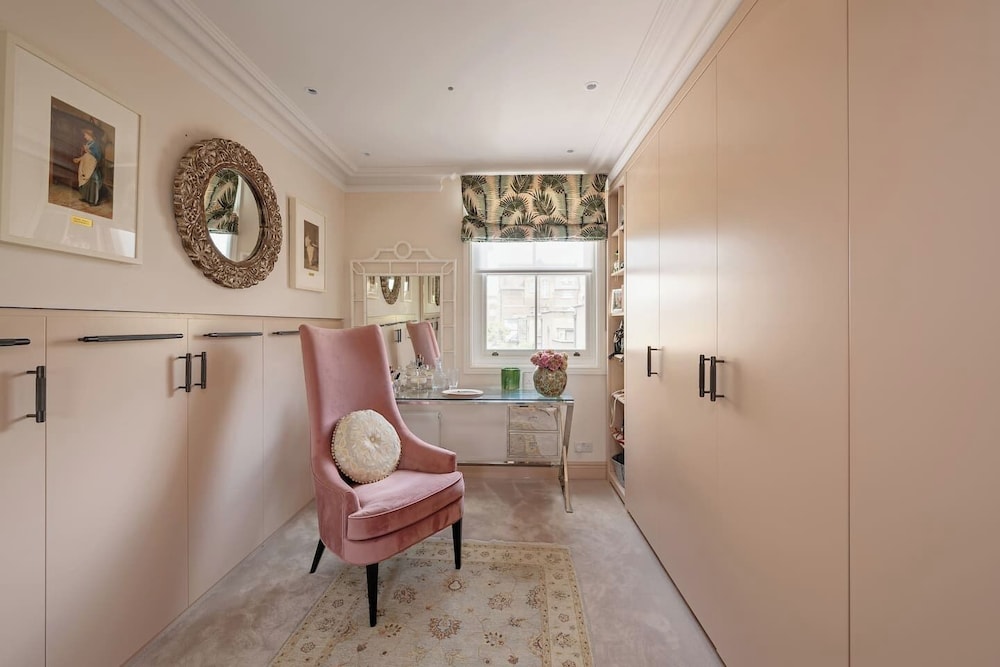 Luxury House Next To Chelsea Battersea Park