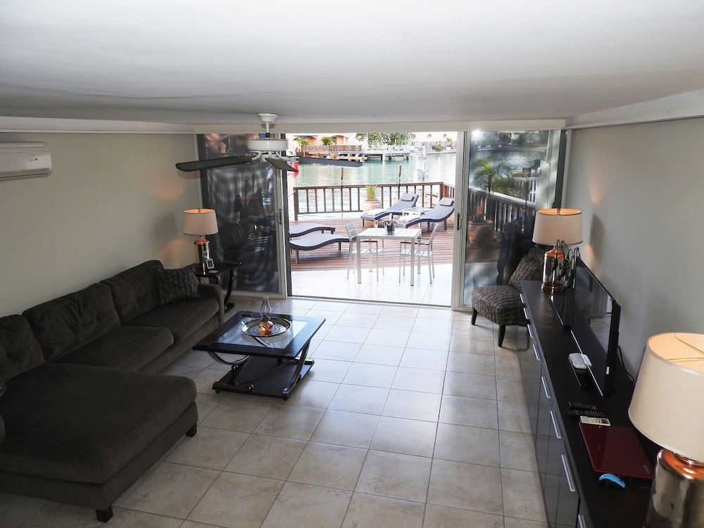 Villa 226E at Jolly Harbour - Adults Only - Property Image 7