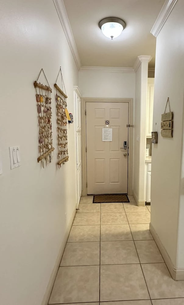 Family Friendly Beach Condo With Pool