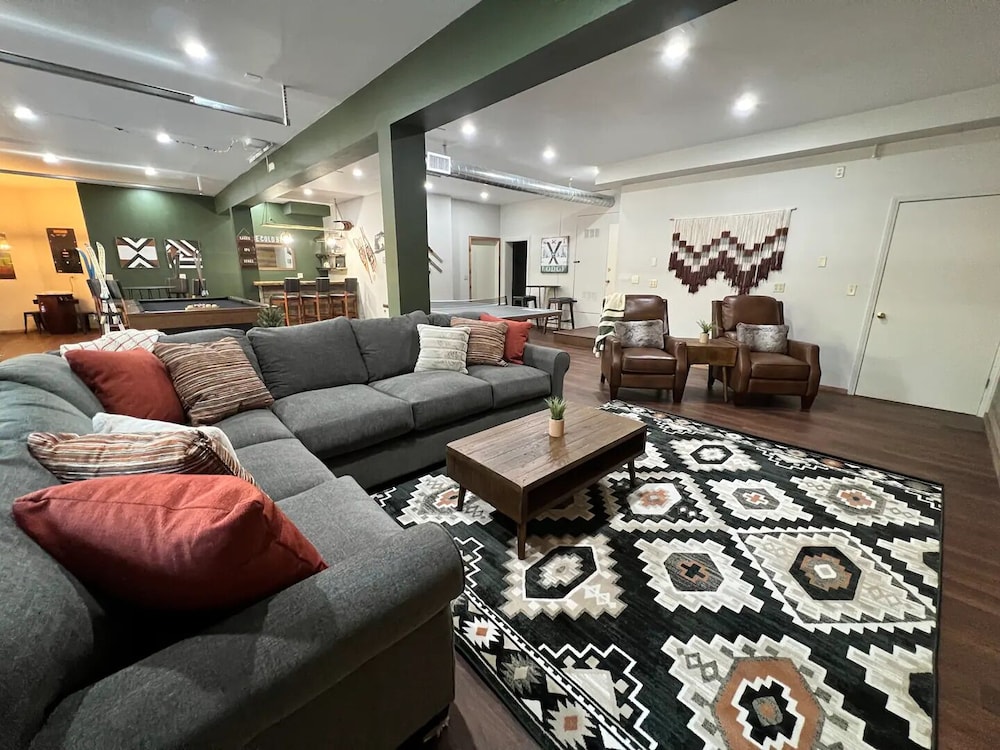 Summit Lodge 2