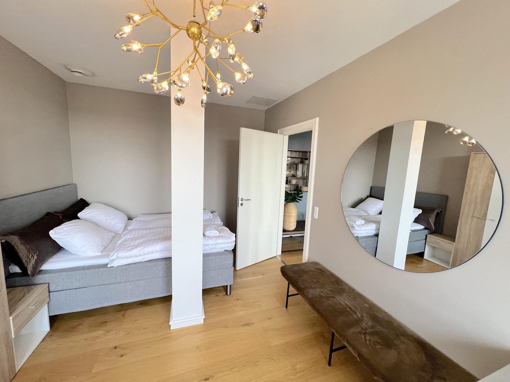 102m2 Scandinavian Design Prime Location Prof Cleaning