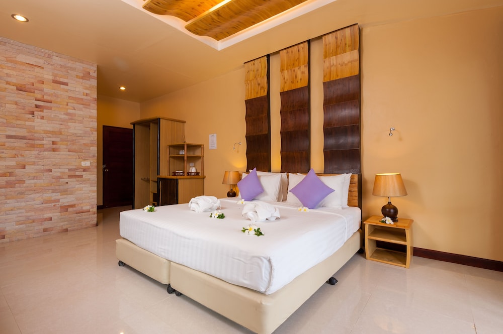 Palm Leaf Resort